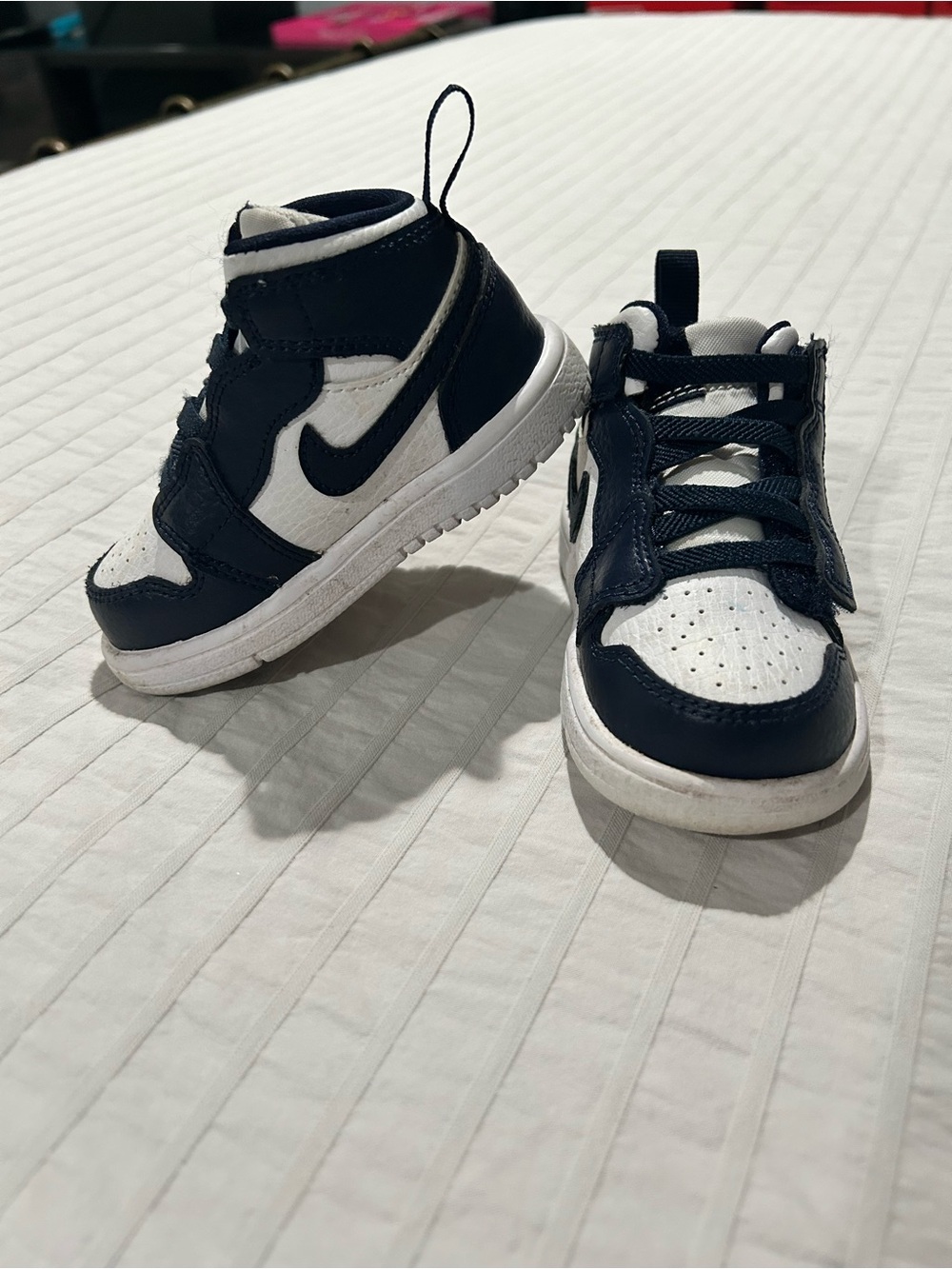 Nike Jordan 1 Mid Alt (Toddler) Sneakers - Dark Blue & White